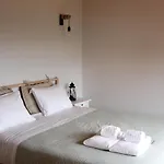 Casa Dos Gatos * לוריניה