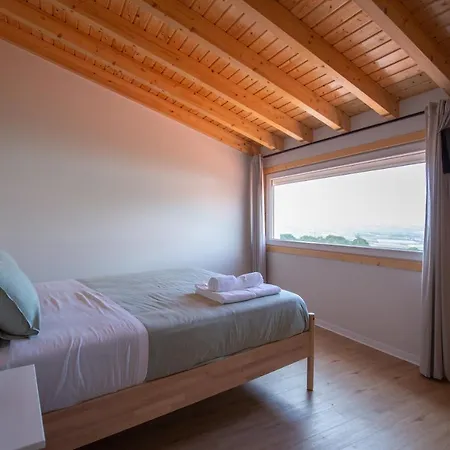 Casa Dos Gatos לוריניה